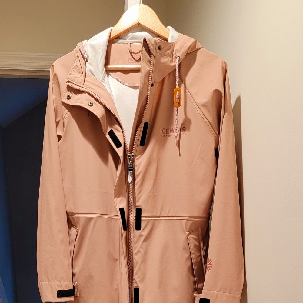 Icewear rain jacket - light pink (sold out in stores!)